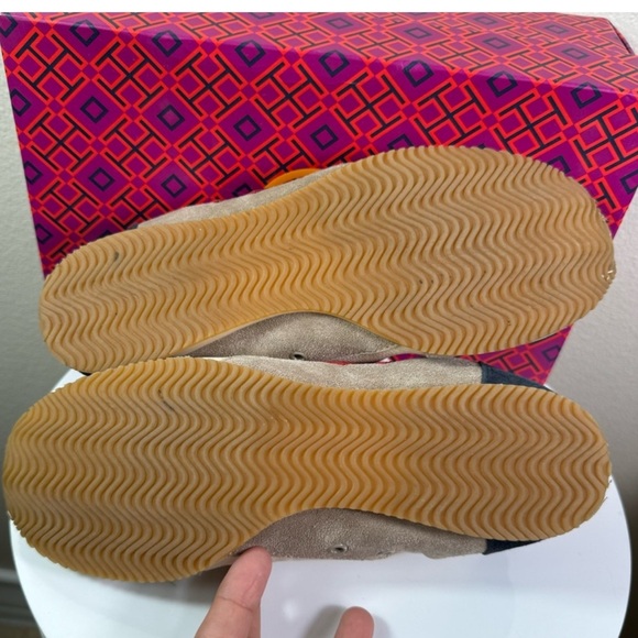 Tory Burch Sneakers-Tumbled Leather/Calf Leather/Suede. (Size US7) includes box - Picture 9 of 10